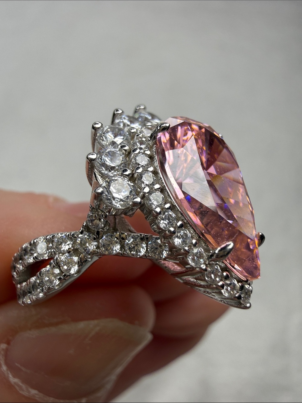 7.5 ct Pink Sapphire and Moissanite ring Size 7 - Picture 5 of 6